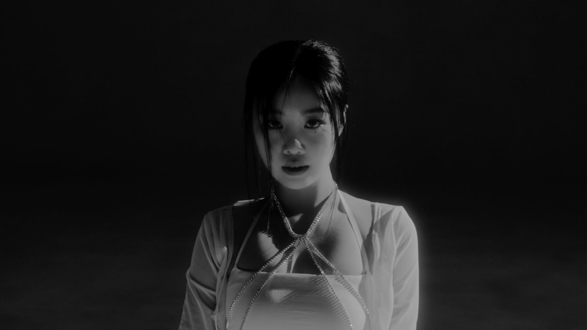수진 (SOOJIN) BLACK FOREST 🔗 #수진 #SOOJIN #BLACKFOREST
