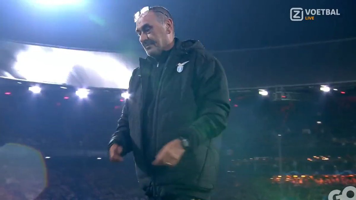 𝐒𝐀𝐍𝐓𝐈.. maar toch afgekeurd! 🥶 De Mexicaan werkt gelukkig binnen, maar blijkt bij de pass toch buitenspel te staan 🫠 #ZiggoSport #UCL #FEYLAZ
