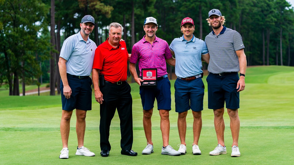 What’s better than golf with the boys? ⛳️ Finding out you’re the newest #Canes Hall of Fame inductee while golfing with the boys.