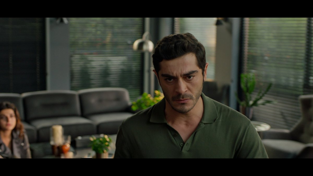 “O adamlar cezasını çekecek!” 8. bölüm tanıtımımız sizlerle! #BambaşkaBiri yeni bölümüyle pazartesi 20.00’de FOX’ta! Bambaşka Biri