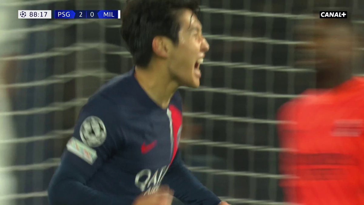 Lucho ball ! Admirez le troisième but parisien 😍