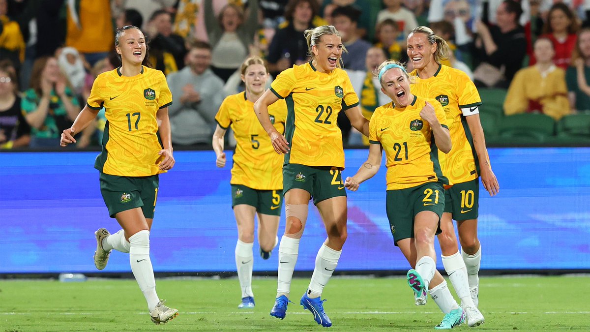 The opener! 🤩 🎥: 10 Football #Matildas #AUSvIRN #WAtheDreamState Ellie Carpenter