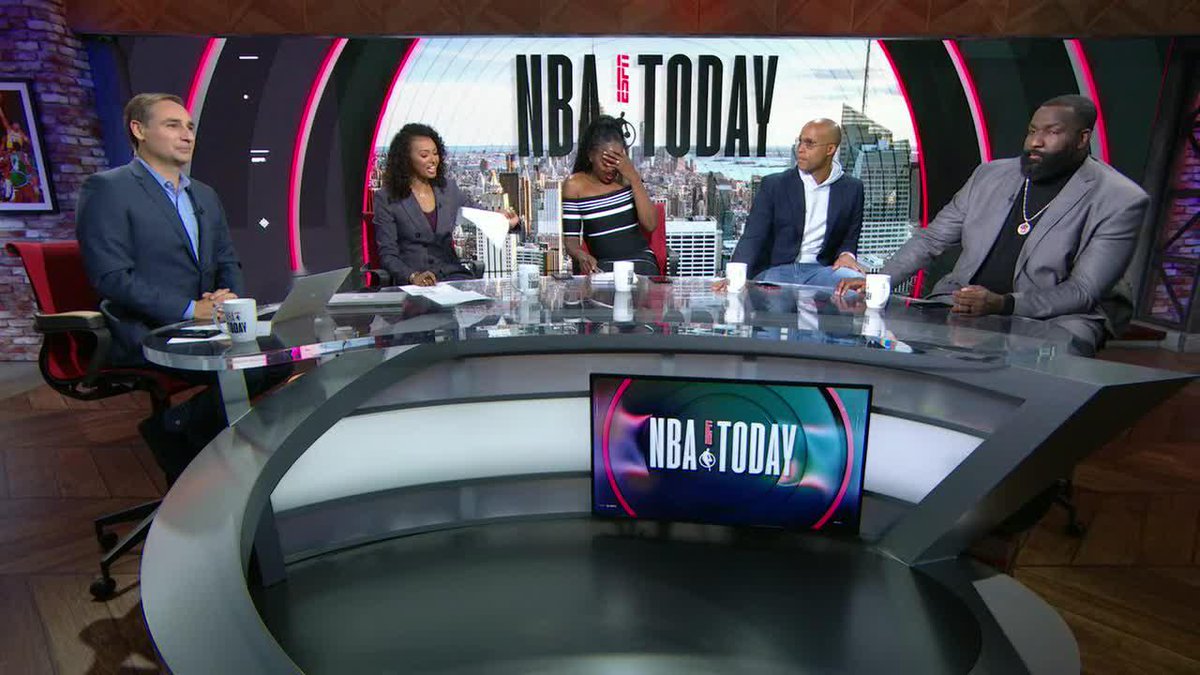 "That's not a dagger on Philly, that's a dagger on Portland." Richard Jefferson is too much 😅