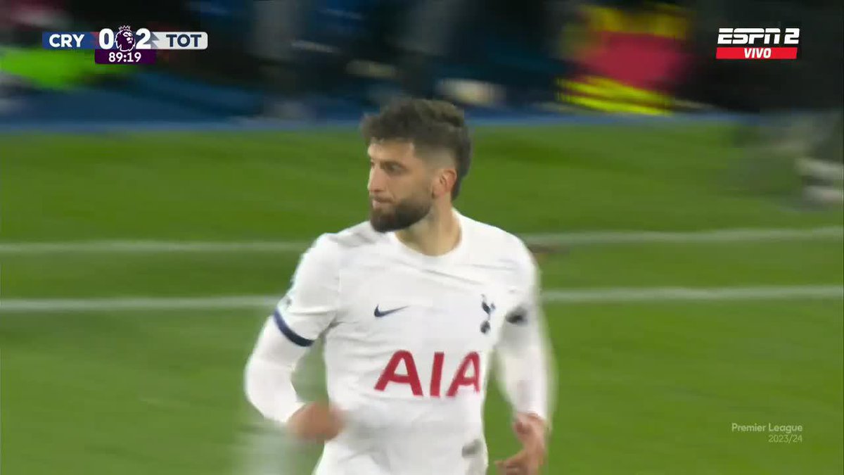 👏 ¡VOLVIÓ RODRIGO BENTANCUR 🇺🇾! Después de 8 meses de ausencia por una lesión en la rodilla, el uruguayo entró en el #Tottenham ante #CrystalPalace y provocó la ovación de los hinchas de los Spurs. ▶️ No te pierdas la 🏴 #PremierLeague en #StarPlusLA.