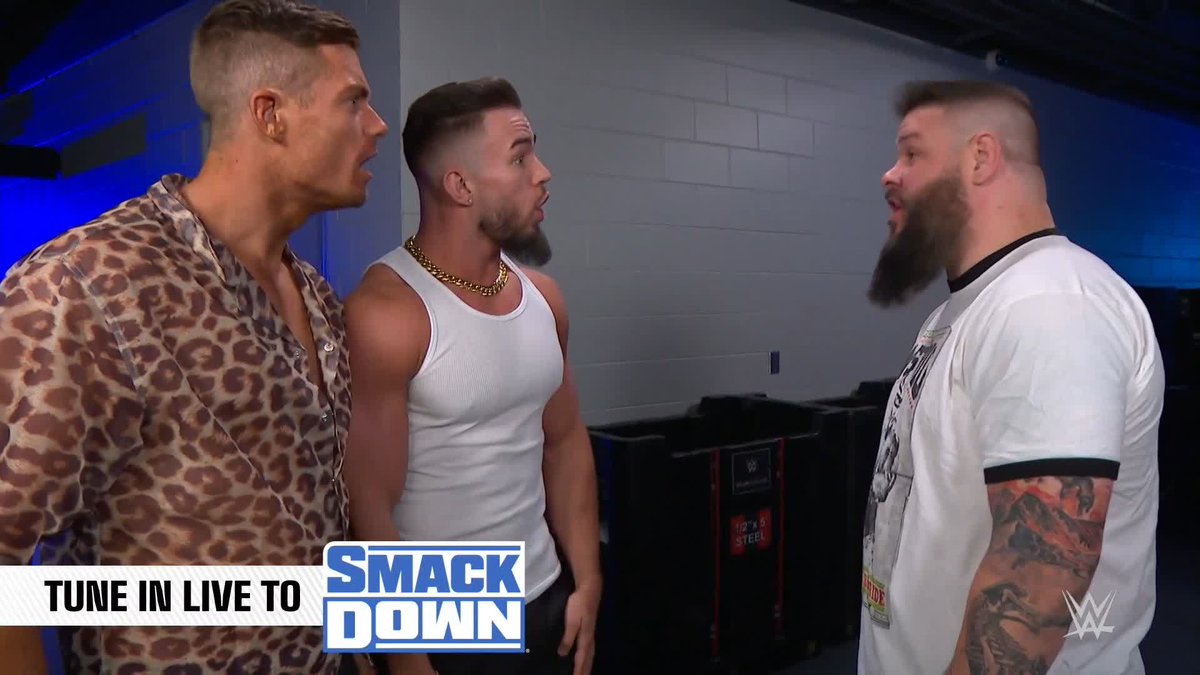 ONE FIST. ONE PUNCH. BOTH FACES. You might want to some ice on that Grayson Waller and Austin Theory... 😮‍💨 #SmackDown