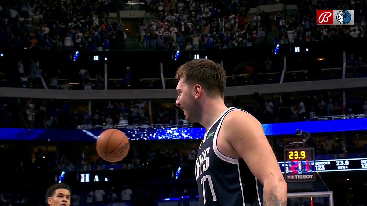 LUKA DONCIC, SEÑORAS Y SEÑORES. 😱 #MFFL