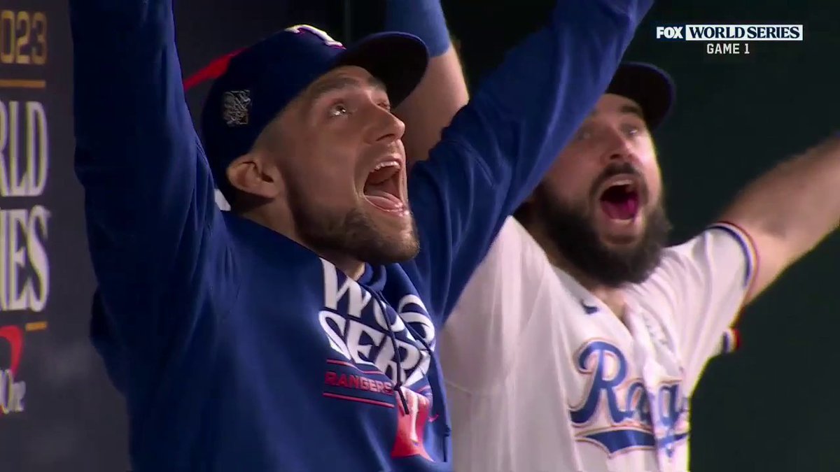 The player reactions to Corey Seager's home run #WorldSeries