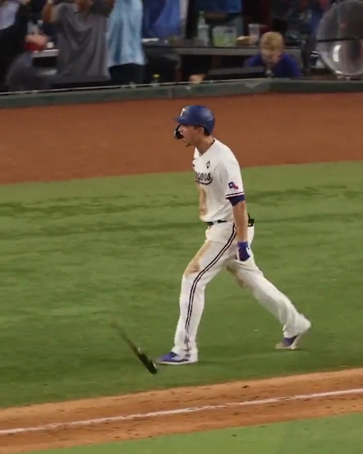 #WorldSeries Game 1 Bottom of the 9th Down two runs Enter: Corey Seager