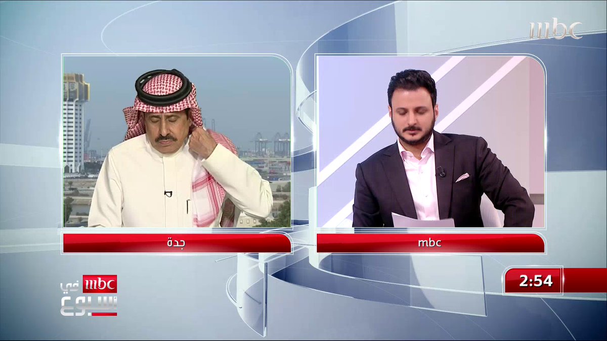 حازم يسأل أحمد الشمراني عن النادي المقصود بالاستفادة من التحكيم أحمد الشمراني: المستفيد الدائم من التحكيم هو #الهلال #الرياضة_في_أسبوع احمد الشمراني حازم الغامدي