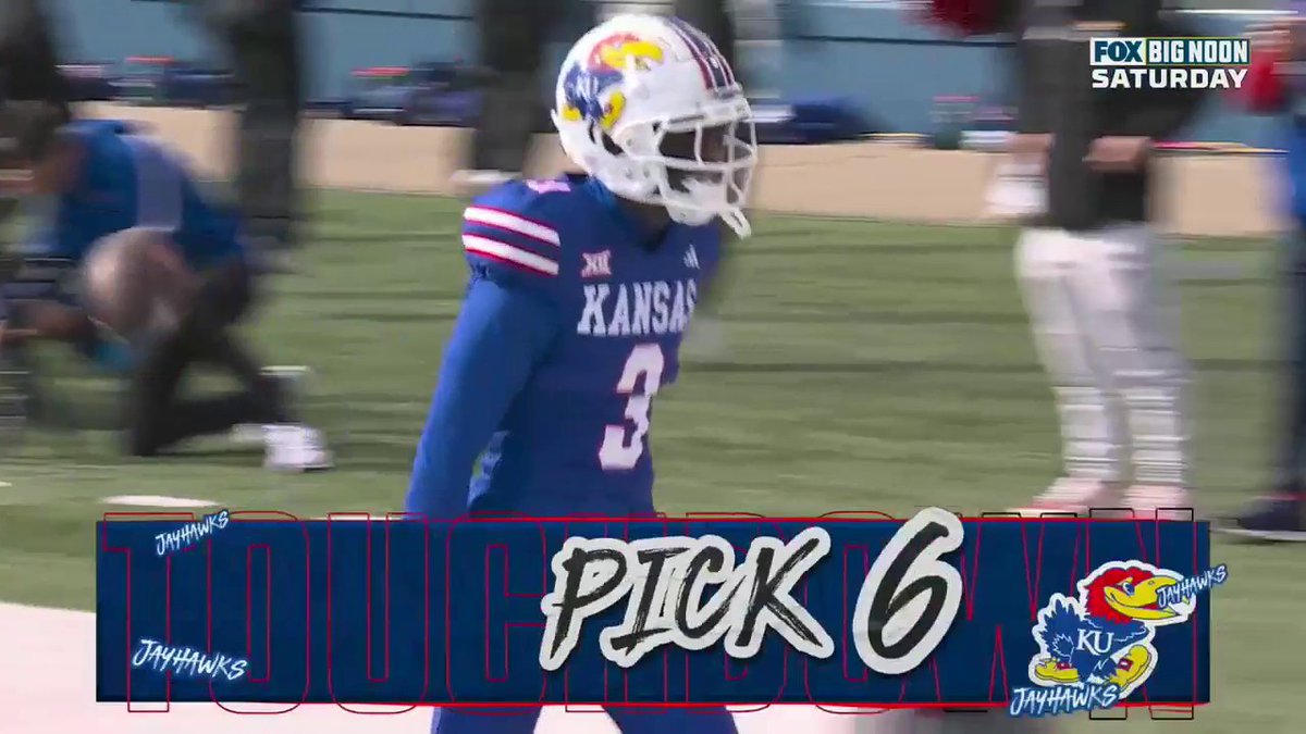 KANSAS PICK-SIX ON DILLON GABRIEL 🔥 (via FOX College Football)