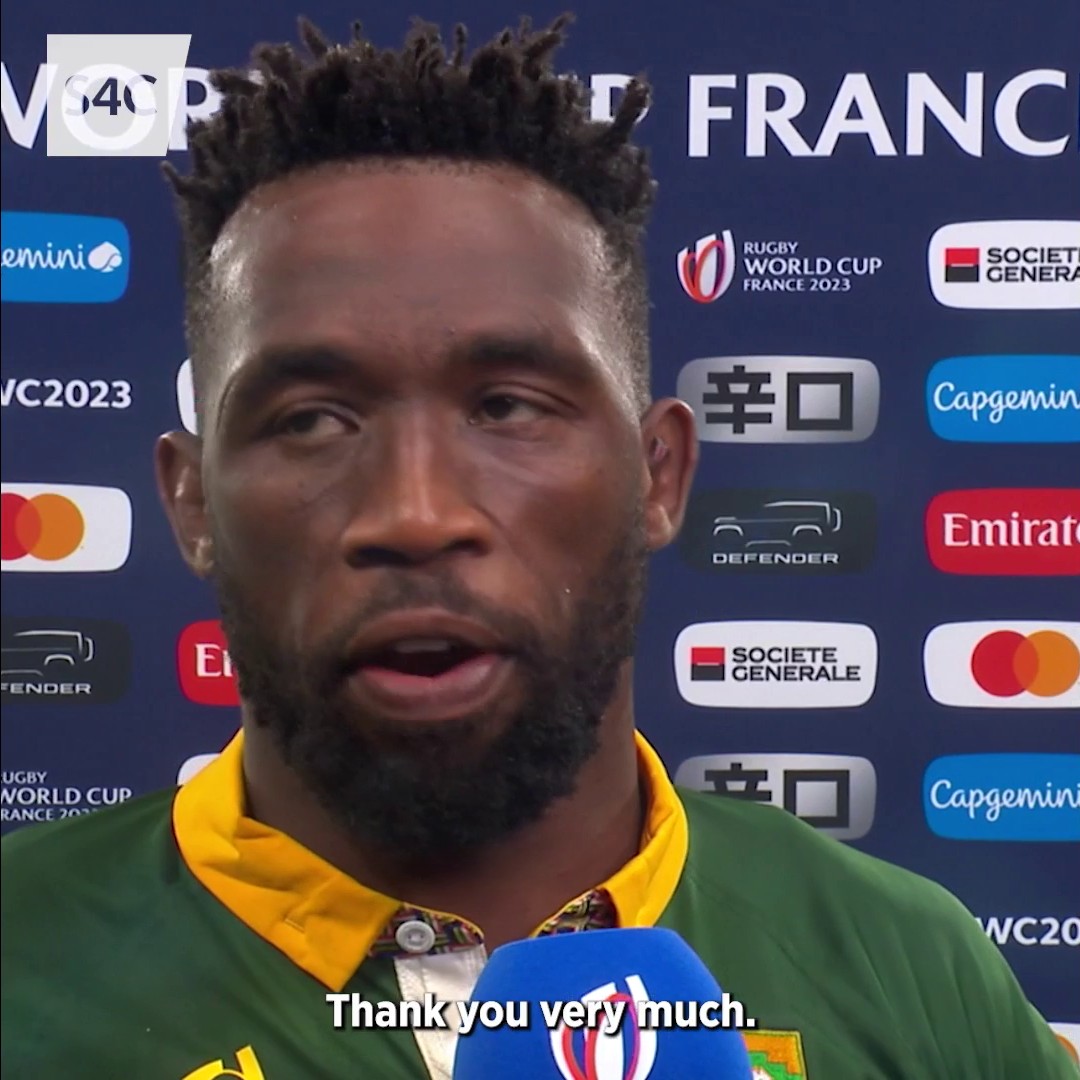 SIYA KOLISI ❤️ "I was showing respect to Aled (Walters). I think it’s just important to show respect" 👏 Ni'n caru hwn gan gapten De Affrica. Diolch i ti am barchu'n hiaith Siya Kolisi. 🇿🇦 🇳🇿 - 🇿🇦 📅 Heno | Tonight 🕖 7.15pm 📺 @s4c #RWC2023 | #RWCFinal