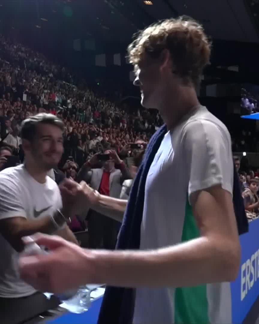 💗 L'abbraccio con il team e il papà #tennis | #Sinner