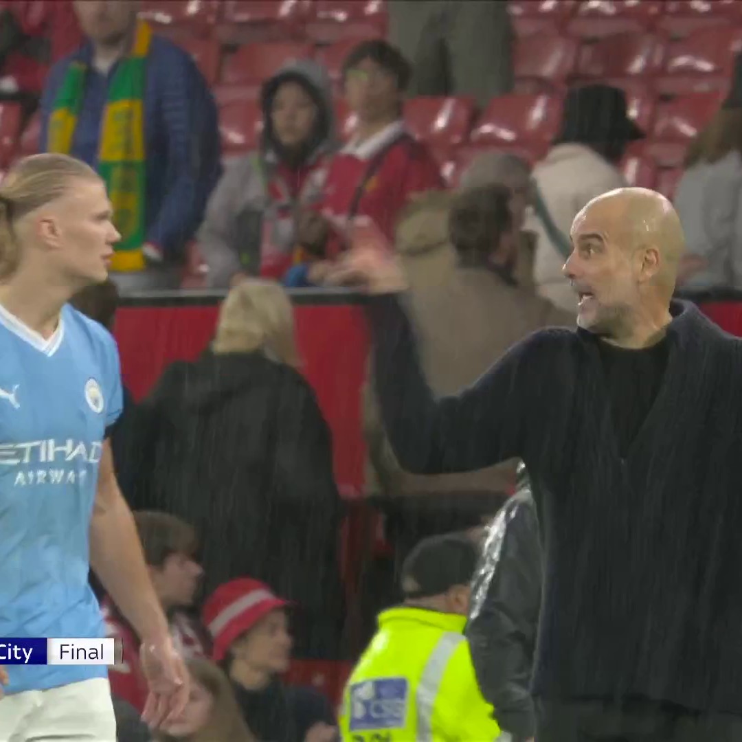 PEP HAS NO CHILL 🤯 Pep Guardiola continuing to coach Erling Haaland after the final whistle despite the Yorkshire Viking dominating at Old Trafford in their 3-0 victory. What do you expect from the best?! 🔵