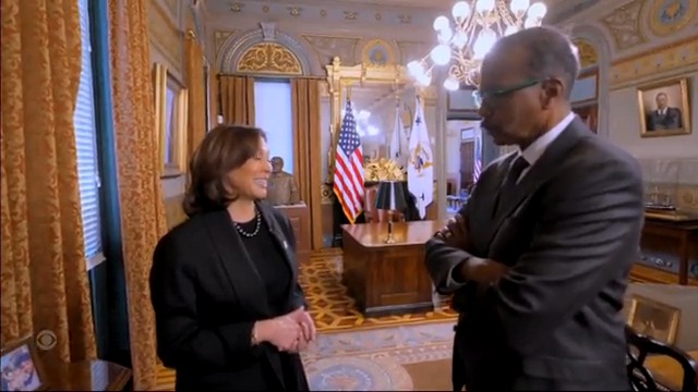 🚨REPORTER: “Democrat donors tell us that they don’t like the Joe Biden falls over all the time, can’t speak English and has dementia. Can you reassure them?” Kamala Harris: “I can assure you that Joe Biden is very much ALIVE…” [Cackles] WHAT!? 😬