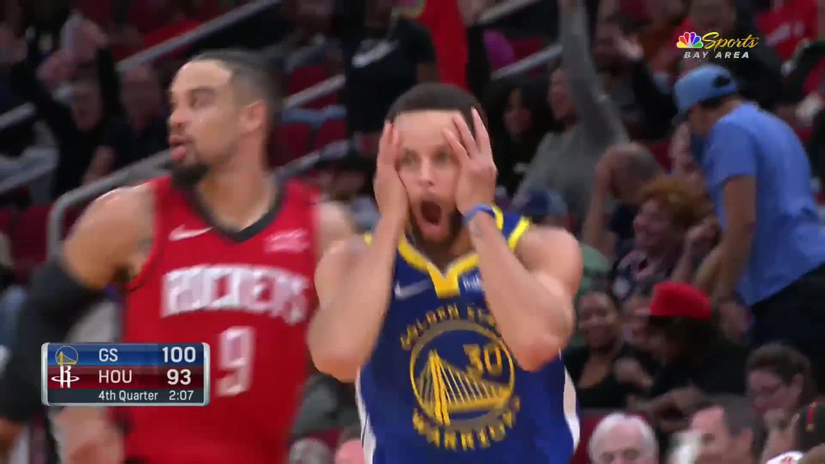 Steph's reaction after this bucket 😅