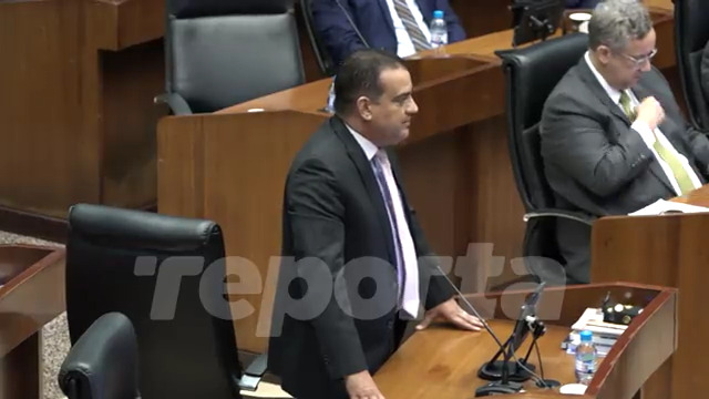 "Pido disculpas al pueblo panameño por haber desatendido en su momento su clamor, y haberme ausentado del debate" sobre la ley de contrato minero, fue el mea culpa que hizo este lunes el diputado Luis Ernesto Carles. #TReporta