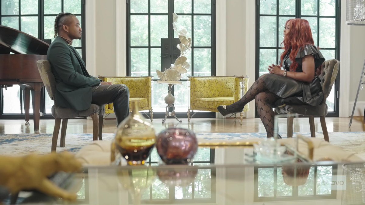 Phaedra sits down for an interview with #Married2Med producer JoJo! (Source Bravo NBCUniversal)