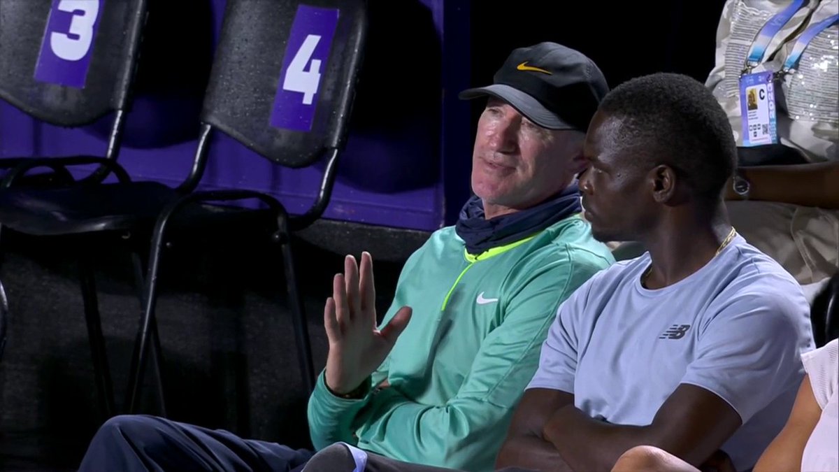 Breaking news from our own Chanda Rubin and Lindsay Davenport, Pere Riba is no longer part of the Coco Gauff coaching team 👀 #WTAFinals