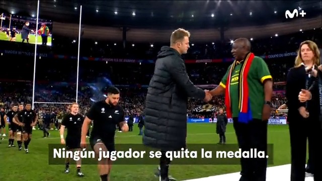 Ningún jugador de Nueva Zelanda se quitó la medalla. Porque no perdieron. Porque ganaron el subcampeonato del mundo. Porque dignificaron el rugby. #ÚneteALaMelé