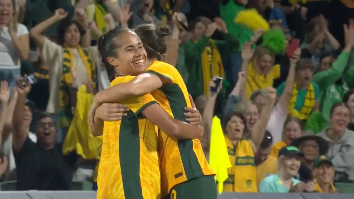 The POWER of FOWLER 💪 A breathtaking goal from Mary Fowler gives CommBank Matildas the goal they've been searching for! Keep up with everything #AUSvTPE on Paramount+ 📺