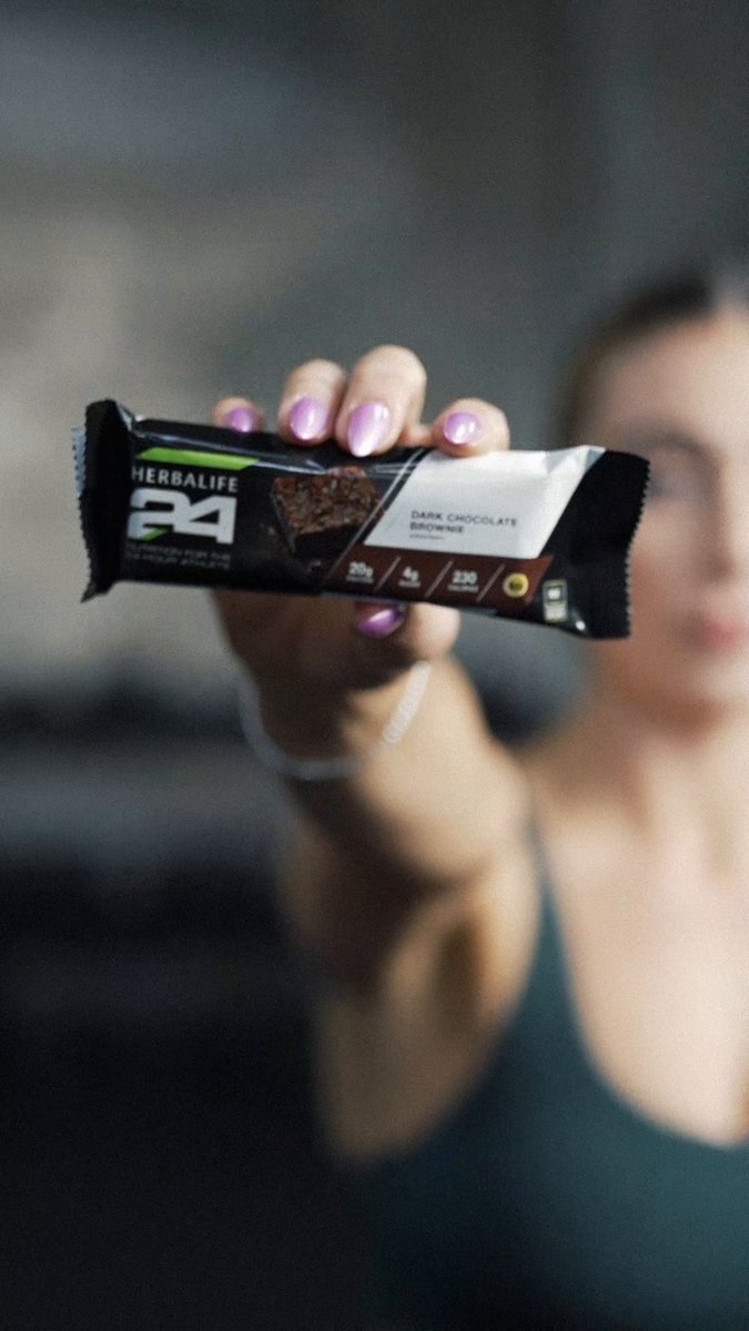 Keep your fitness goals in check with Achieve protein bar Share your go-to flavor below! ⬇️ #Herbalife24 #SportsNutrition #ProteinBar