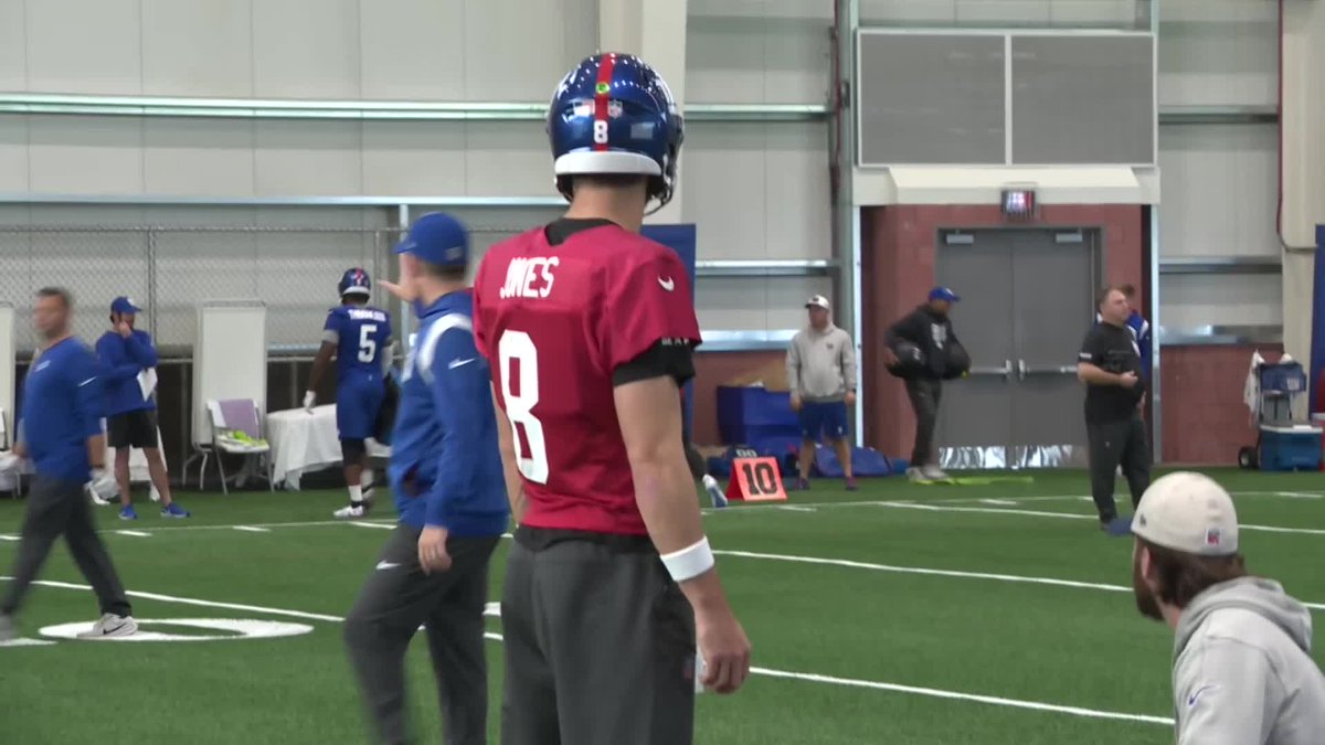 Daniel Jones gets work in at Giants practice today