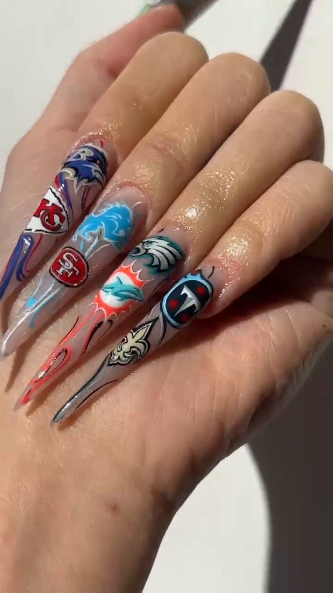 it’s giving NFL Sunday Ticket. don’t miss the rest of the '23 season. NFL Sunday Ticket now starts at $174. 💅