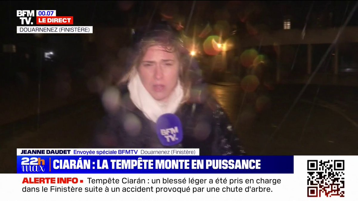 Sur BFM, ils envoient des malheureux prendre la flotte dans la tempรชte pour nous informer en temps rรฉel que cโest dangereux de rester dehors dans la tempรชte. รa cโest du journalisme total ๐ค #Ciaran