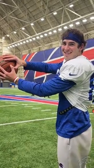 Keeping everyone safe. 🙌 #BillsMafia Follow us on TikTok: