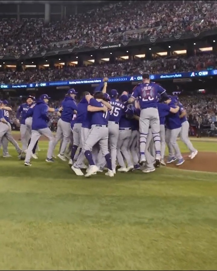 That #WorldSeries winning moment! 😤