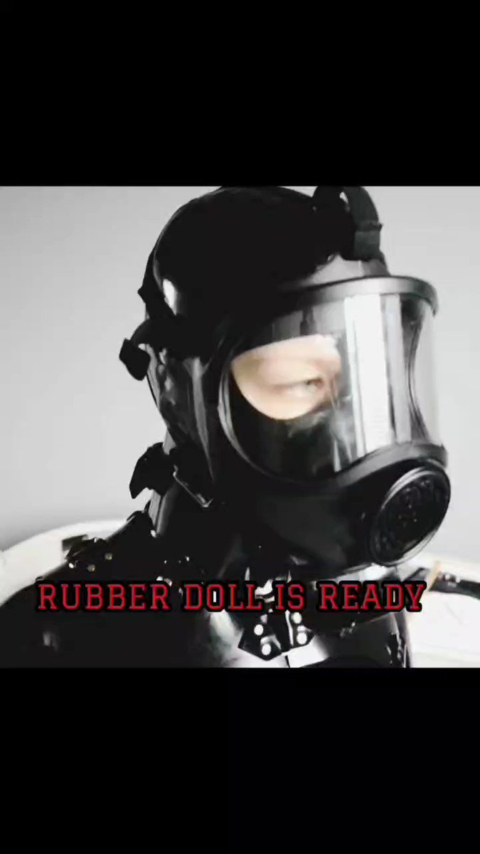 Rubberdoll is ready 🤗🔥 Will you play with me? 😉😊 #latexcatsuit #gasmask #gasmaskgirl #latexmadness #latexlife
