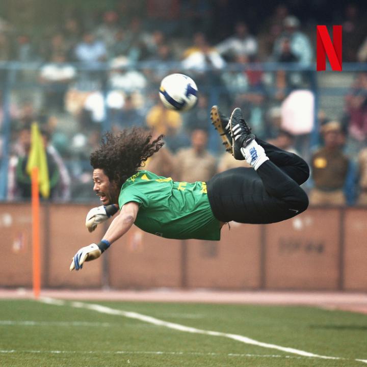 Nadie sabía que se podía hacer "el escorpión" en fútbol hasta que lo hizo él. El documental 'Higuita: El camino del Escorpión' ya está disponible ⚽️