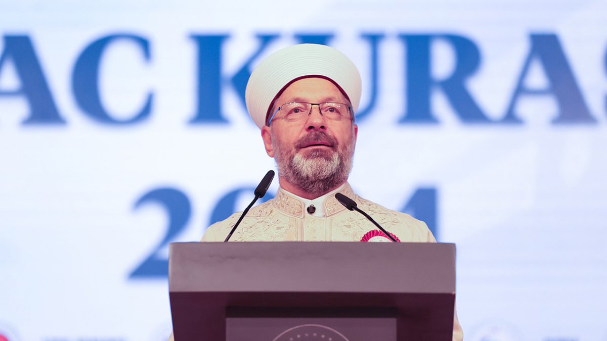 Tarih boyunca hac Müminler nazarında gidebilen için büyük bir sevinç, gidemeyen için derin bir hüzün kaynağı olmuştur. Her ikisi de Allah katında çok kıymetlidir.