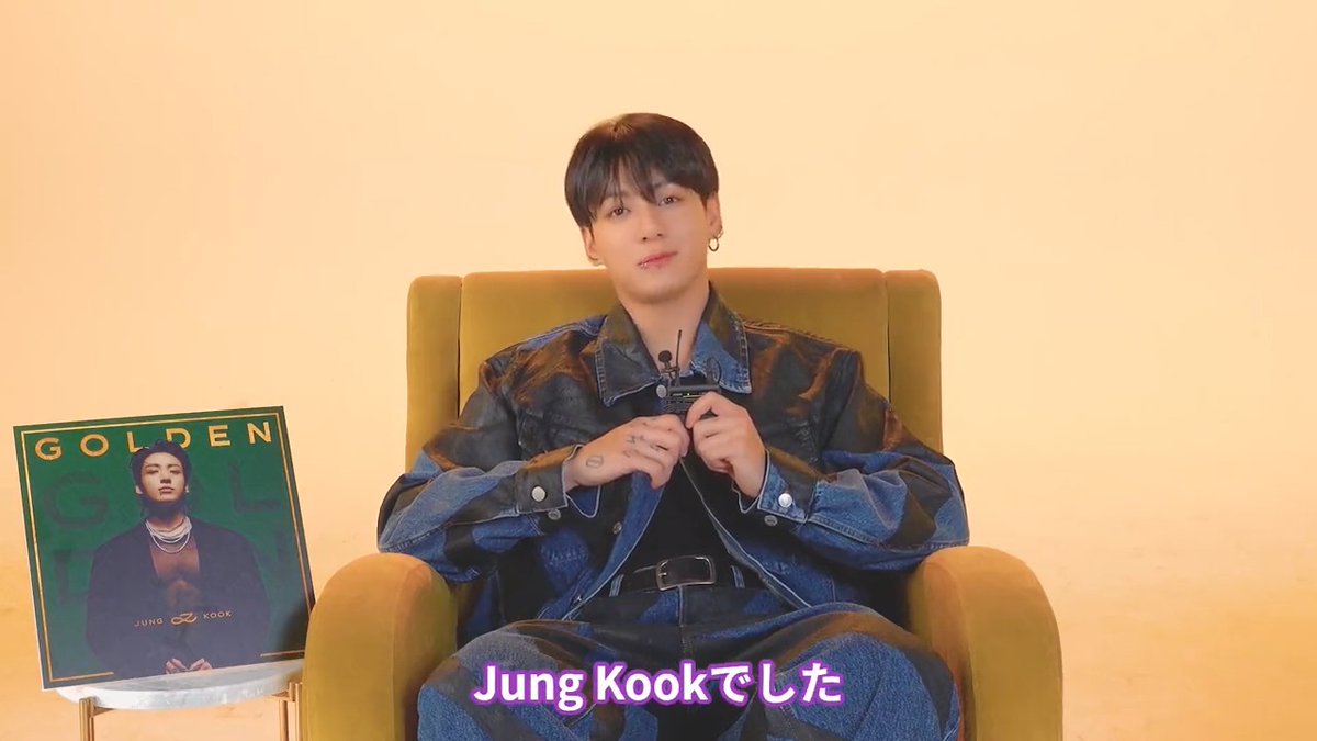 ／ #JungKook Solo Album 『GOLDEN』配信開始🐰 ＼ タイトル曲「#StandingNextToYou」は唯一無二の歌声が際立つディスコファンクジャンルの楽曲🪩🖤 アルバムについて詳しくお話してくださった豪華なコメントも到着🤘🥴 ARMYの皆さま必見です👀💜 #정국 #JungKook_GOLDEN 🎧