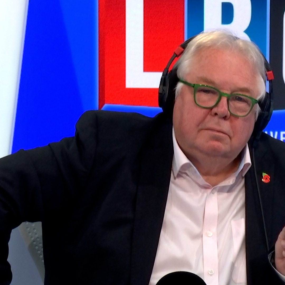 'Offensive levels of arrogance and ignorance.' Dr Rachel Clarke reacts to Matt Hancock wanting to 'decide who died and lived' during Covid. Palliative care doctor Rachel Clarke tells Nick Ferrari that it's 'repulsive'.