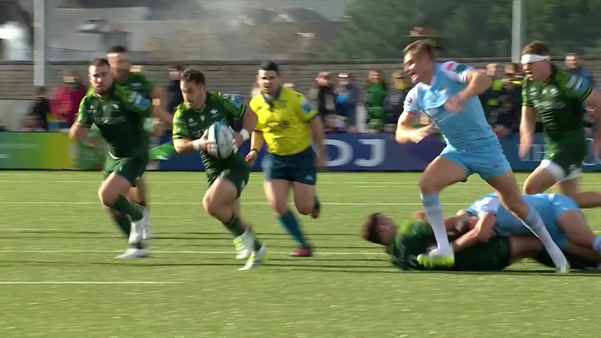 Anailís ar Caoilin Blade roimh an chéad chluiche idirchúige an séasúr seo amárach 🤩 Jeff Neville (TLH) breaks down some impressive play from Connacht scrum-half Blade ahead of the first interpro of the season tomorrow 💪 #CONVULA Beo / Live ar TG4 ag 19:15 📺 Rugbaí Beo TG4 |#BKTURC