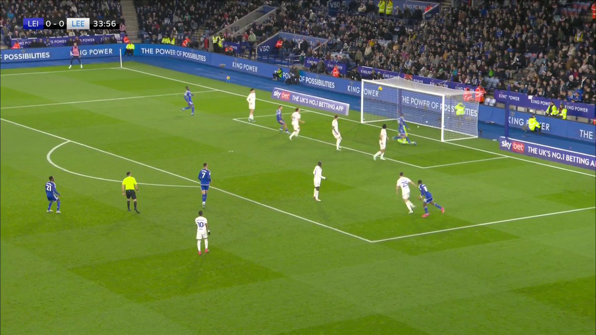What a goal this would have been from Abdul Fatawu 😳 #LCFC #LUFC