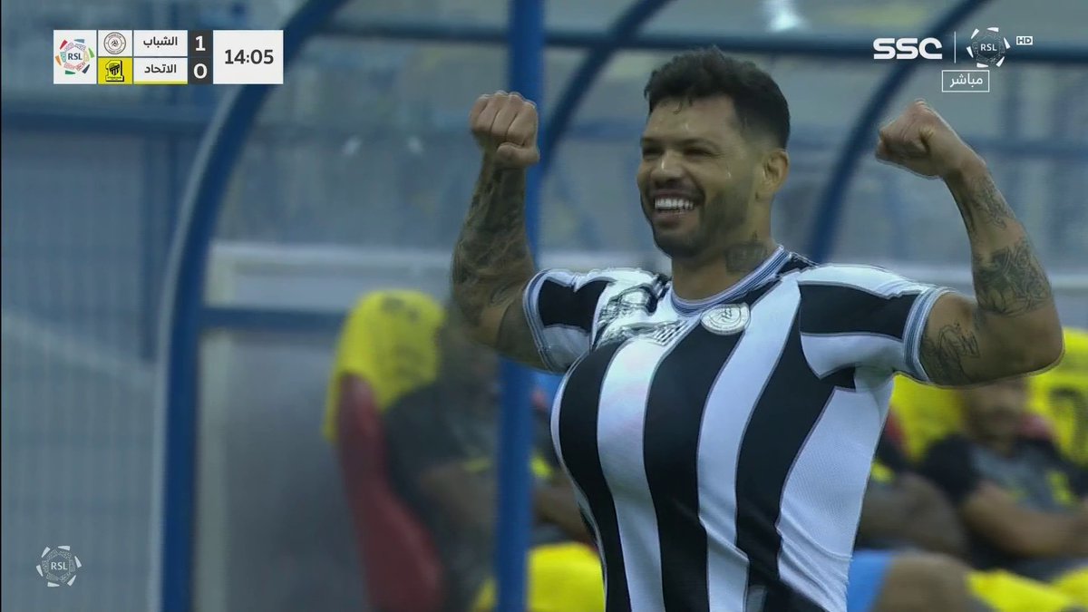 الكلاسيكو المثير .. شبابي 🤍🖤 مبروك لكل محبي شيخ الاندية، وحظ أوفر لكل عشاق العميد 💛🖤