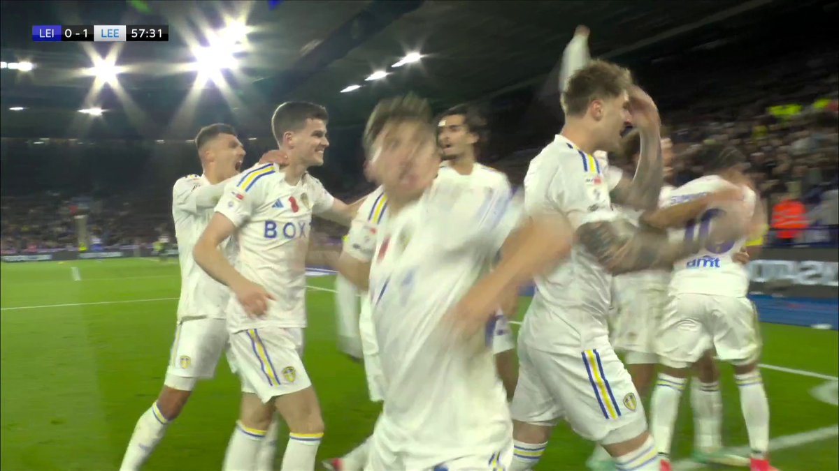 "LEEDS UNITED STUN LEICESTER CITY!" 🤯 Georginio Rutter puts the visitors in front! ⚪