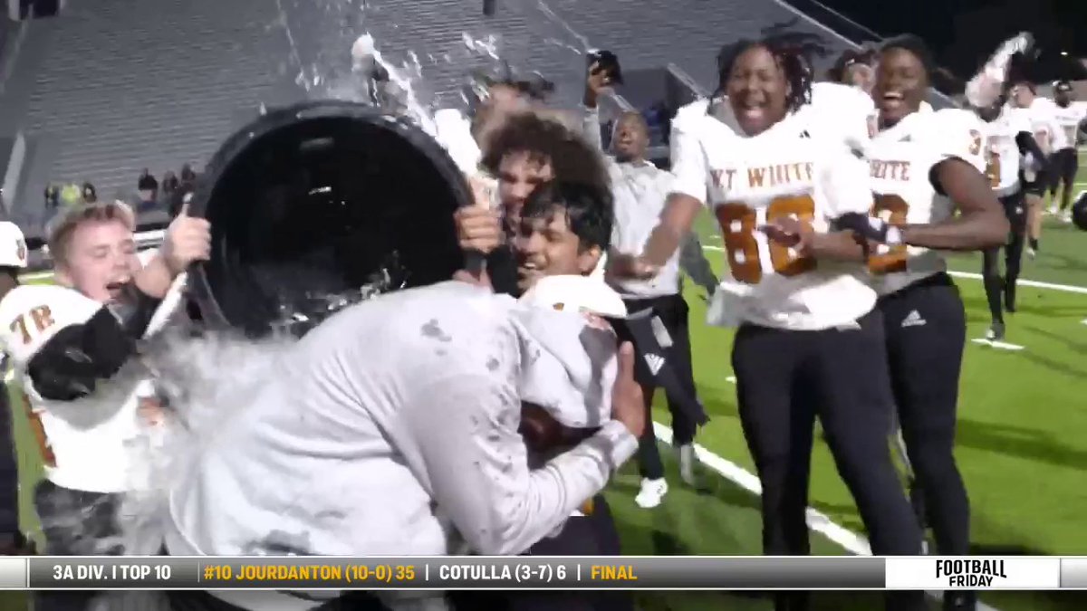 W.T. White Head Coach, Kenchee Ross, wants his team to soak up the win (literally 💦) before they have to get back to business! Jack in the Box | Texas UIL | #TXHSFB | #TXFBDays