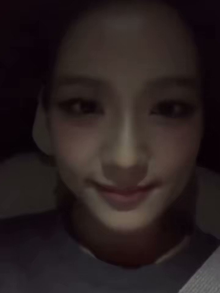 JISOO I MISS YOU SO MUCH.... finally jisoo live 😭😘 i miss youuuuu