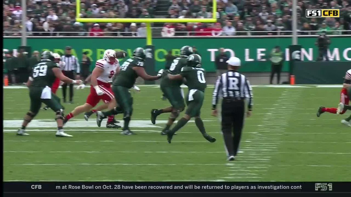This trick play from Michigan State Football is too good. 🤯 📺: FS1/FOX College Football