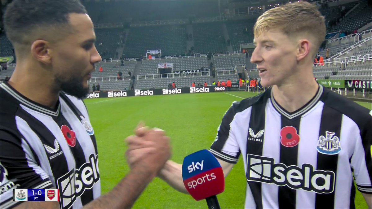 "It shows our togetherness. We're a real team." 🖤 Jamaal Lascelles and Anthony Gordon react to a big win for Newcastle 🔊