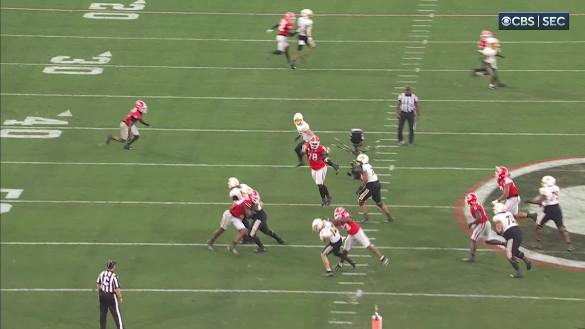 BIG MAN MOVING Watch live on CBS #GoDawgs | Nazir Stackhouse