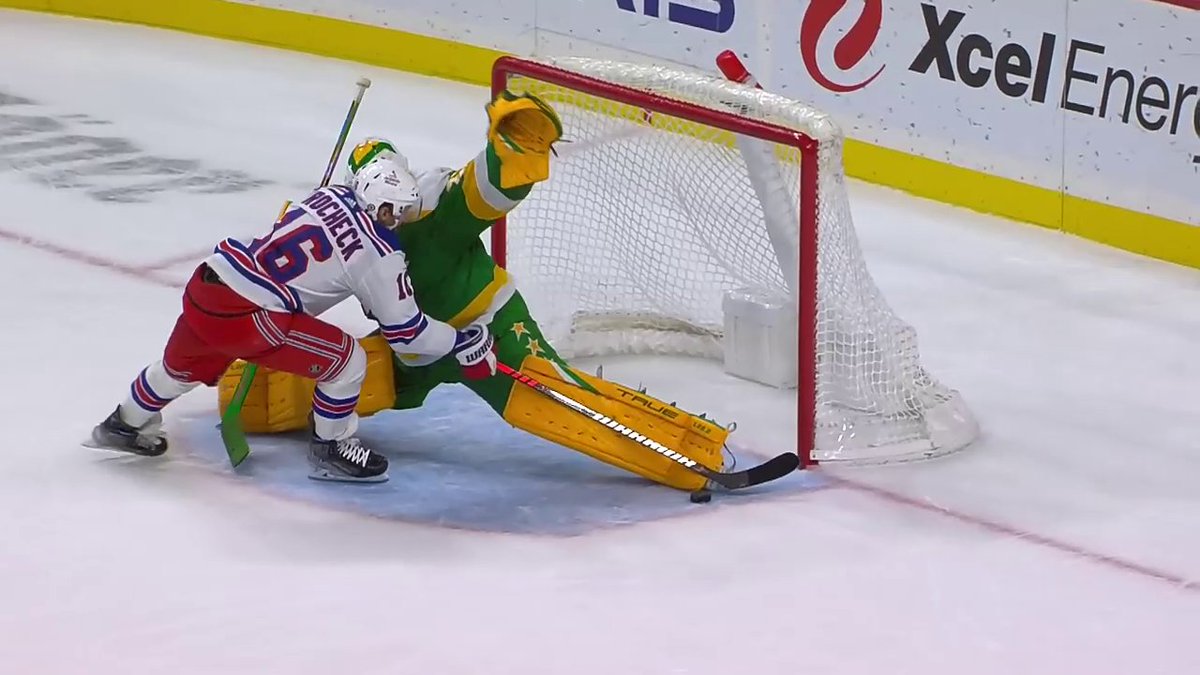 FLEURYYYYYY! 🤯 An incredible save to secure the shootout win for the x - Minnesota Wild!