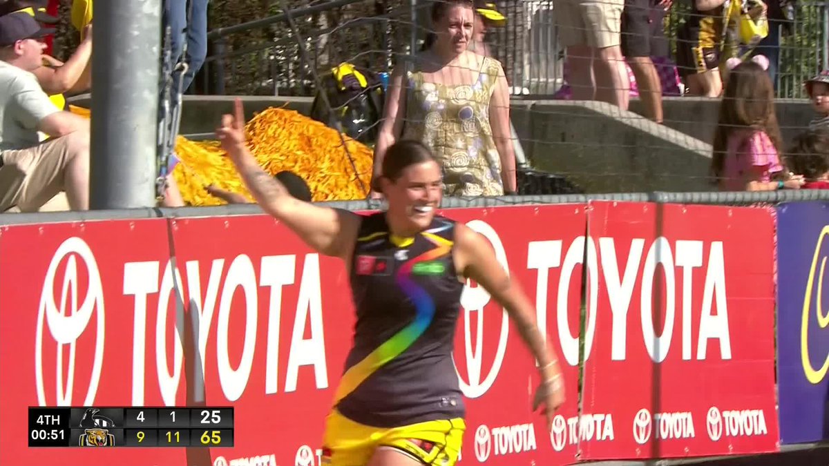 Caitlin Greiser are you kidding?! The Tigers bringing out the party tricks late 🔥 #AFLWPiesTigers #AFLWPride