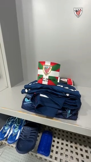 🆕 👕 👌 Vestuario preparado para estrenar la nueva equipación. #VillarrealAthletic #AthleticClub 🦁