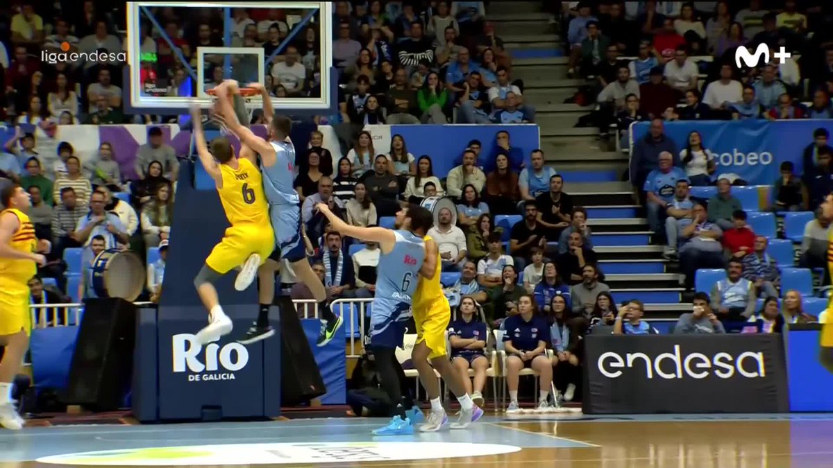 😤 Pero, pero, pero... ¿De dónde ha salido Matas Jogela para 𝙈𝙀𝙏𝙀𝙍𝙇𝘼 𝙋𝘼𝙍𝘼 𝘼𝘽𝘼𝙅𝙊 de esa manera? 📺 Basket en Movistar Plus #LigaEndesa | Río Breogán #ListosParaRomperla