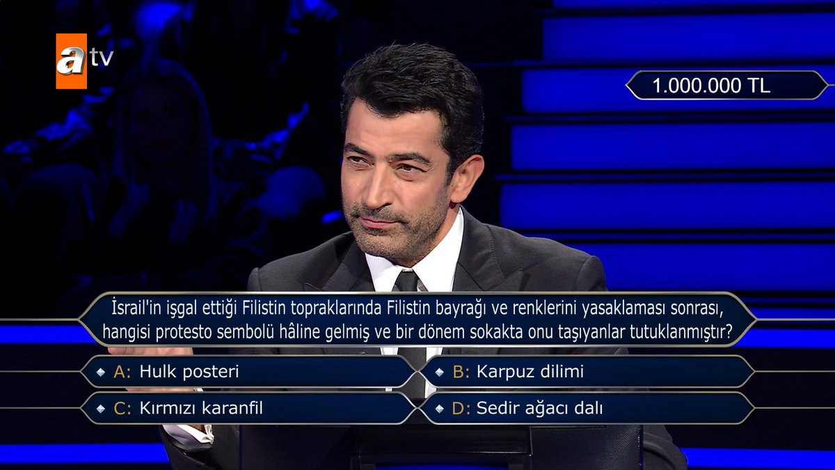 Kenan İmirzalıoğlu.. Kitabın tam ortasından konuşmuş.
