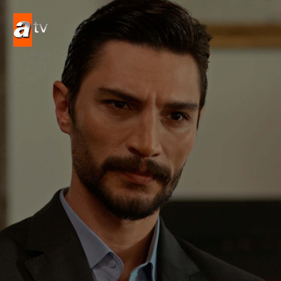 Ateş, Feraye’ye ne anlatacak? Yeni bölüme son 1 saat! #Safir ‘Saklı Kalan Bir Aşk Hikayesi’ yeni bölümüyle bu akşam 20.00’de #atv’de. 💠 atv